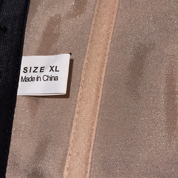 NWOT ADORE ME BLACK/CREAM BUSTIER W/THONG PANTY SZ XL - Picture 9 of 9